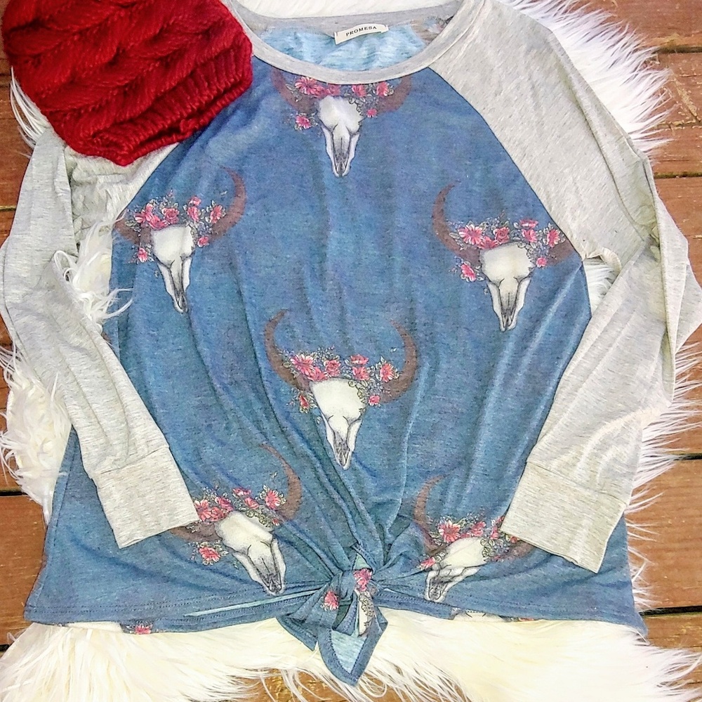 Long sleeve tee
